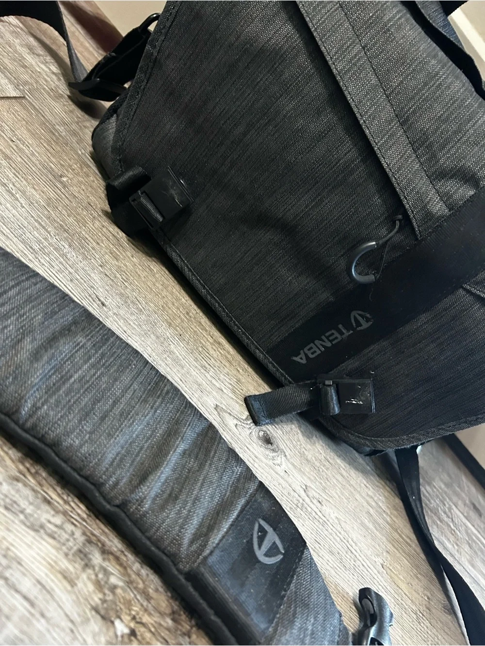 Tenba Messenger DNA camera bag charcoal grey